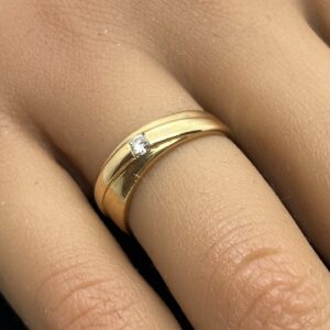 9ct gold diamond set band