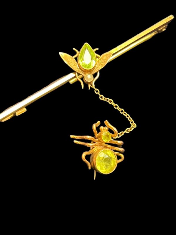 9ct gold spider chasing fly bar brooch antique chester - Image 2