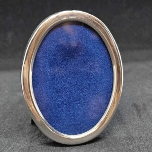 Silver Oval Frame