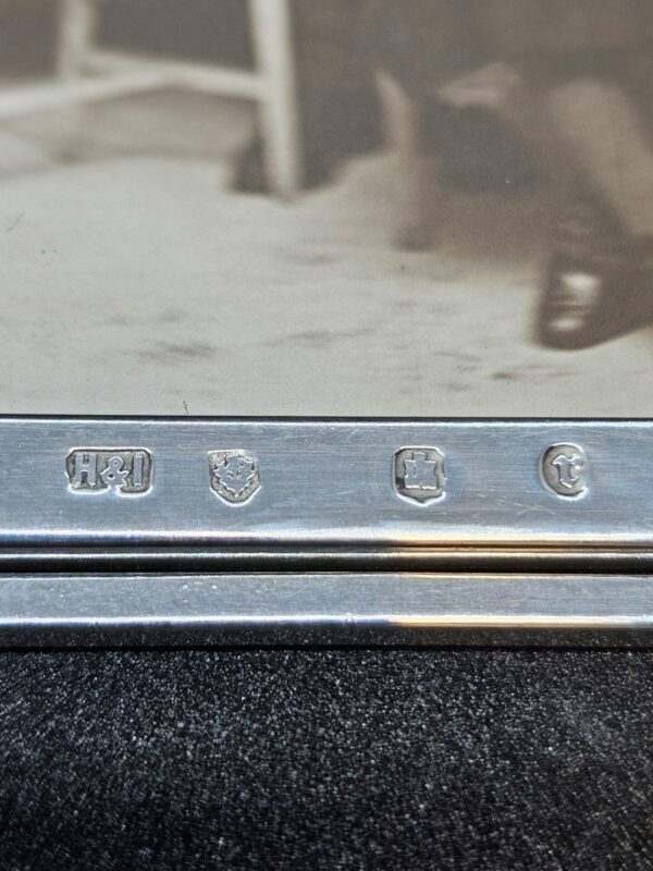 Hamilton & Inches 1898 Edinburgh Silver Photo Frame - Image 4
