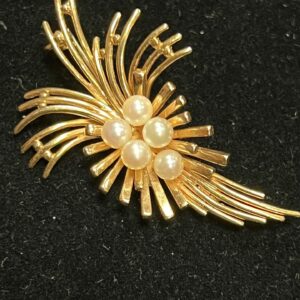 Abstract 9ct gold and Pearl brooch