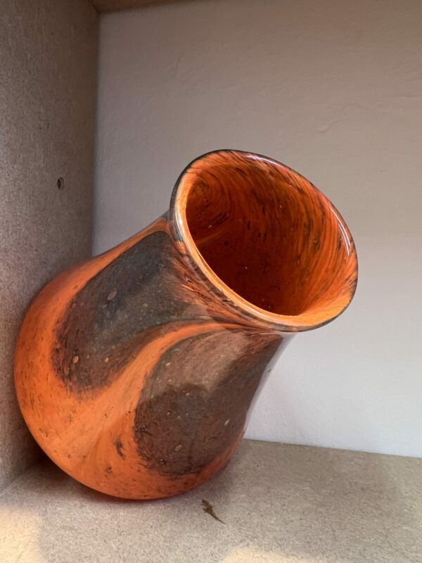 Stunning monart shape S vase - Image 5
