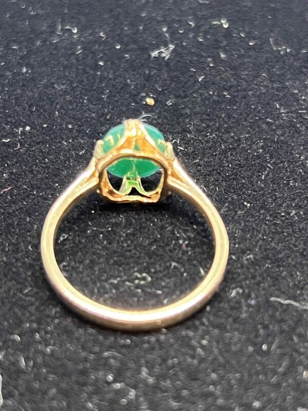 9ct gold jade set ladies dress ring - Image 4