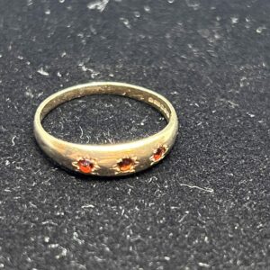 9ct gold and garnet gypsy style ring