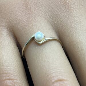 9ct gold pearl solitaire ring