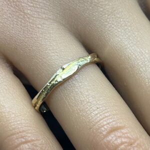 18ct gold modernist gold band unisex