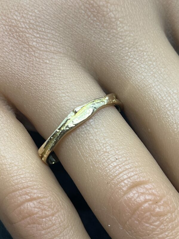 18ct gold modernist gold band unisex