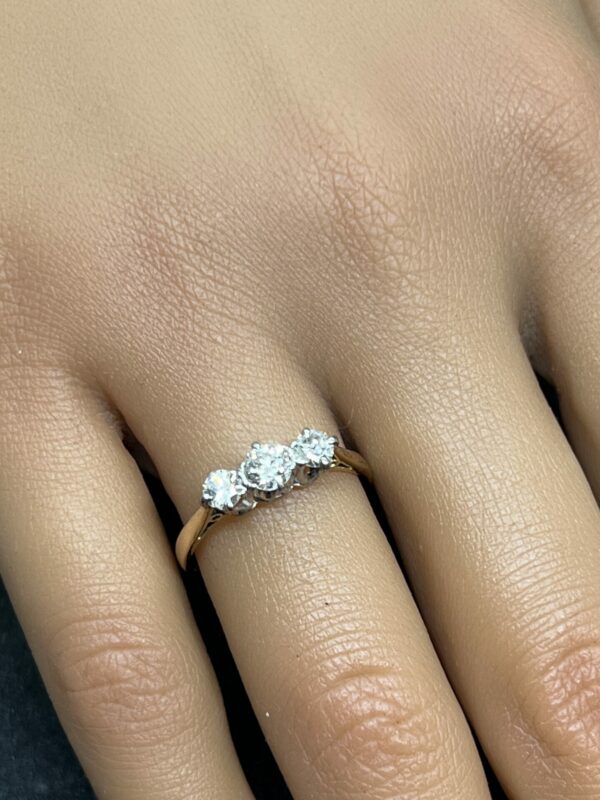 18ct and platinum diamond set trilogy ring