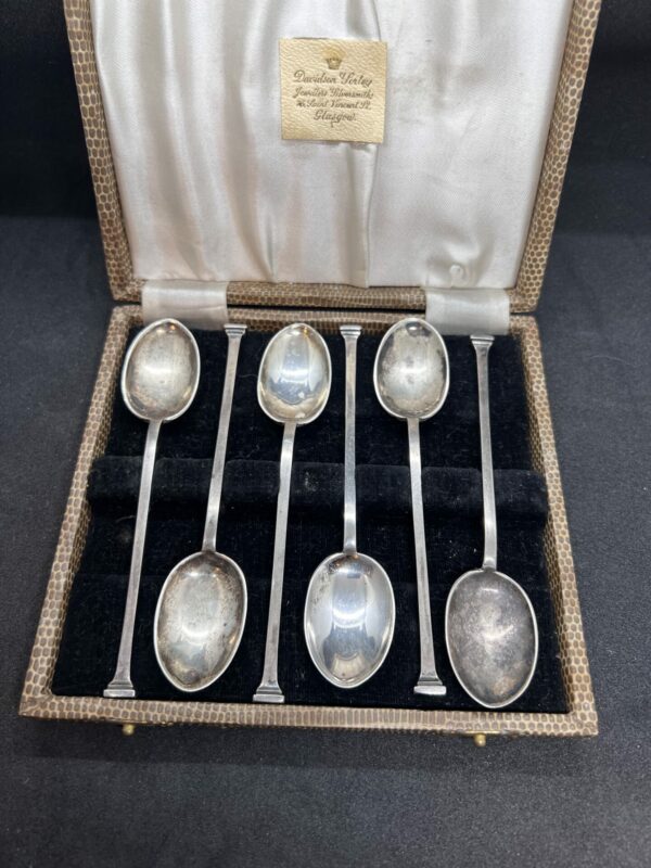 Set of mappin and Webb silver teaspoons - Image 2