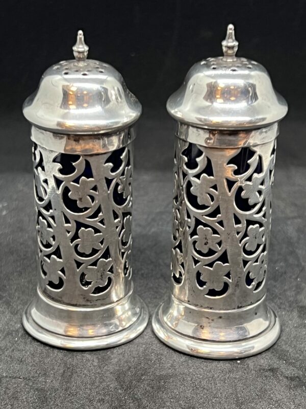 1906 e.j trevitt silver pepperettes pair - Image 2