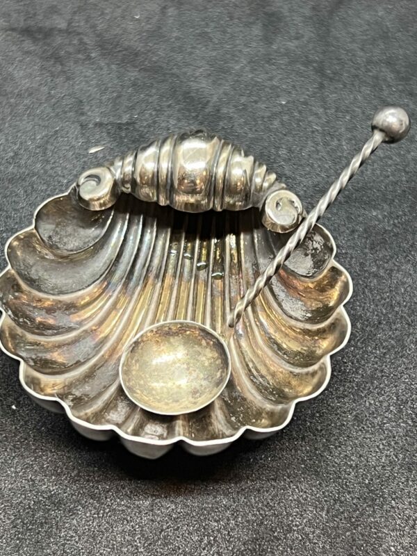 William devenport silver clam shell salts and spoons - Image 3
