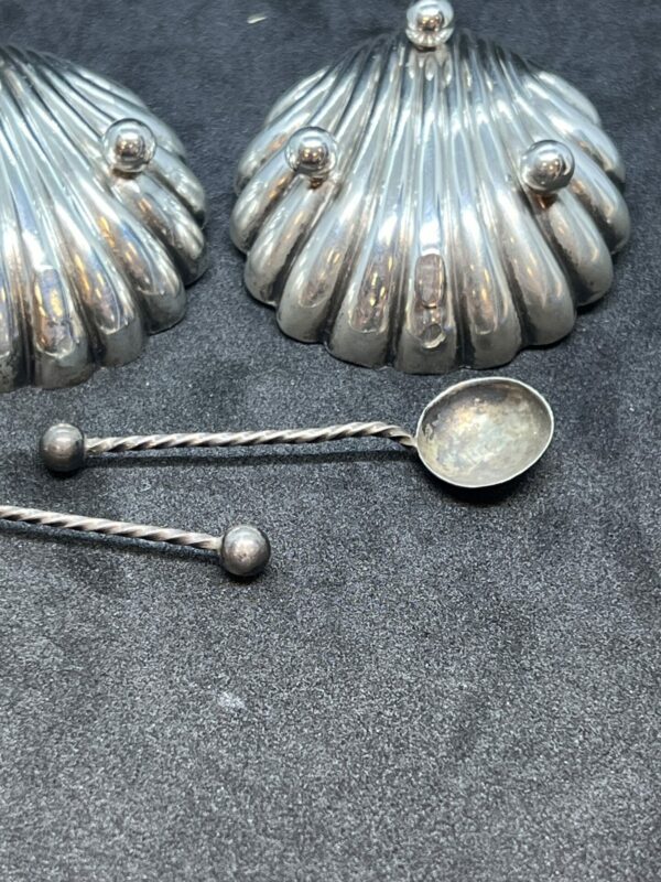 William devenport silver clam shell salts and spoons - Image 8