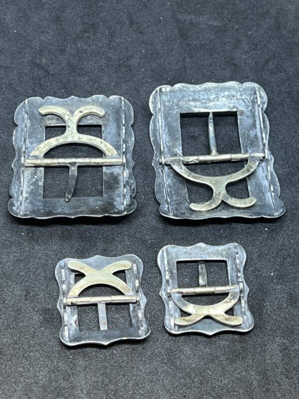 Nice set of white metal Georgian silver shoe buckles - Image 3
