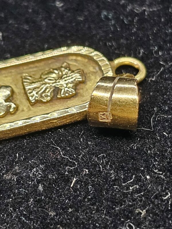 Egyptian 18ct gold cartouche pendant - Image 2