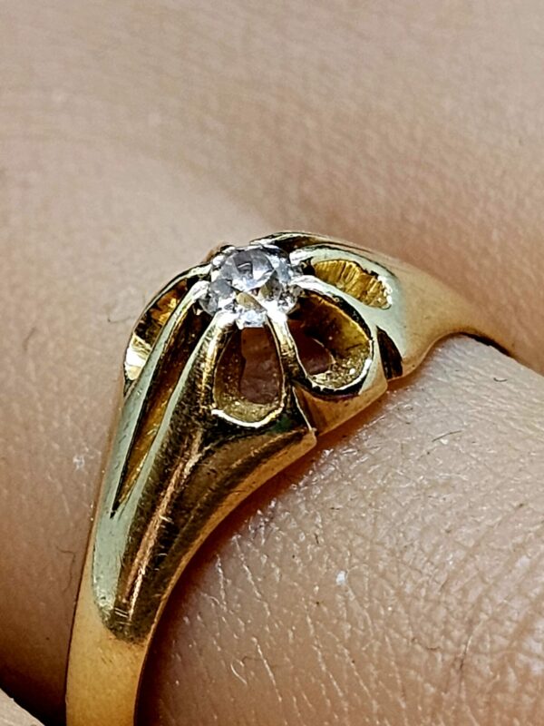 18ct Diamond Gypsy Ring - Image 4