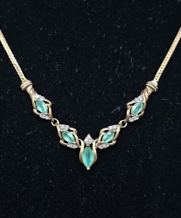 Emerald scroll necklace - Image 8
