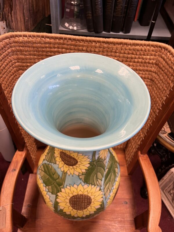 Sally tuffin huge moorcroft vase sunflower pattern - Image 3