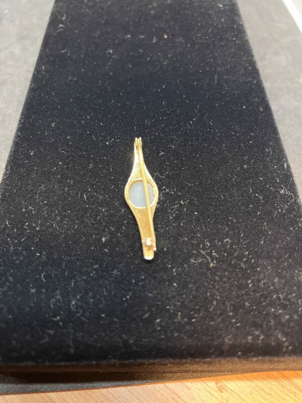 18ct gold black opal bar brooch - Image 6