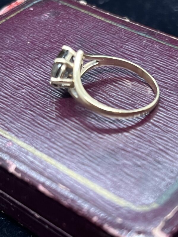 Smokey quartz ladies 9ct gold ring - Image 3
