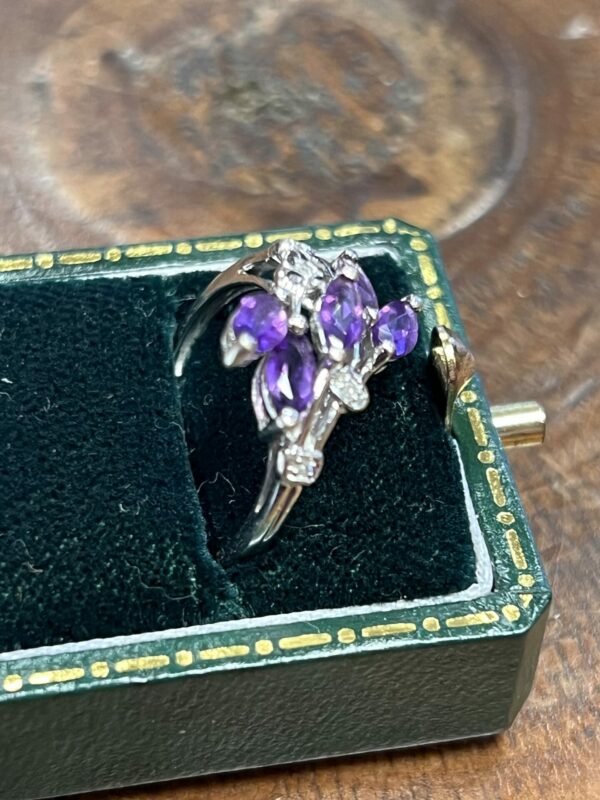 9ct white gold amethyst and diamond ring - Image 5