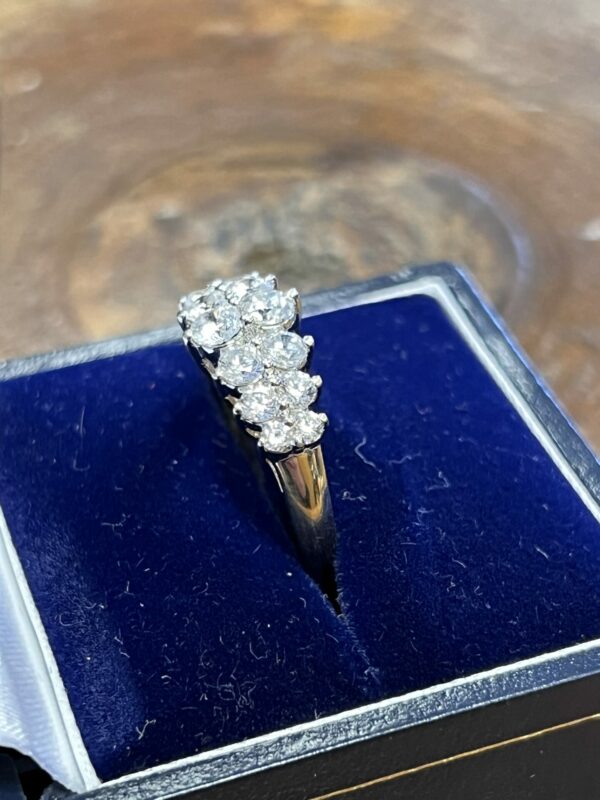 14ct gold cz set ladies ring - Image 5