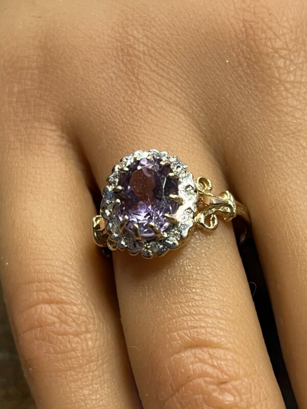 9ct gold amethyst and diamond ladies ring - Image 2