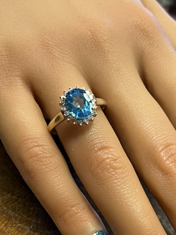 9ct gold blue topaz and diamond ring