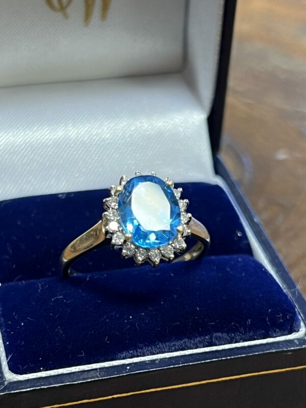 9ct gold blue topaz and diamond ring - Image 3