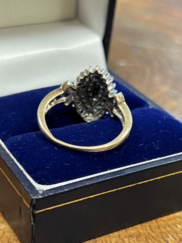 9ct gold diamond cluster ring - Image 6