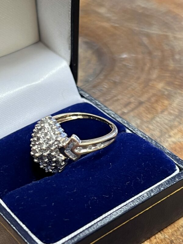 9ct gold diamond cluster ring - Image 7