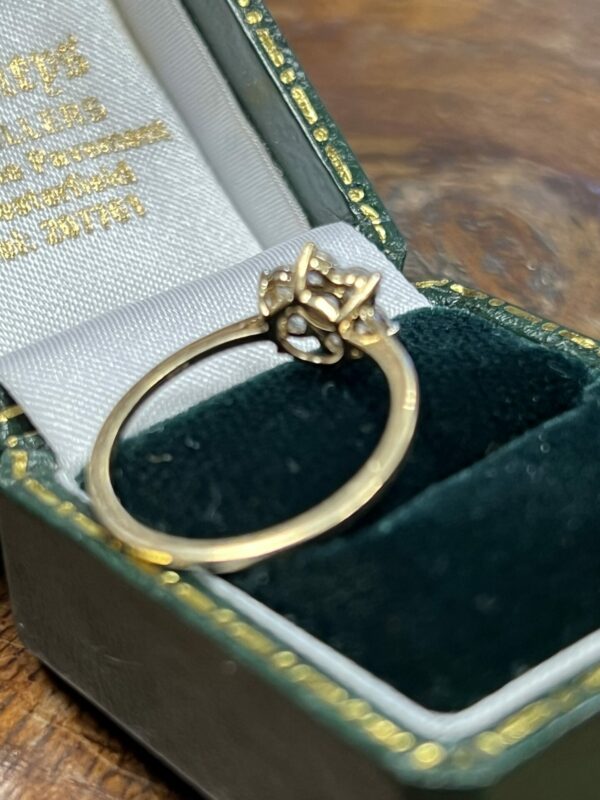 9ct gold diamond posy ring - Image 6