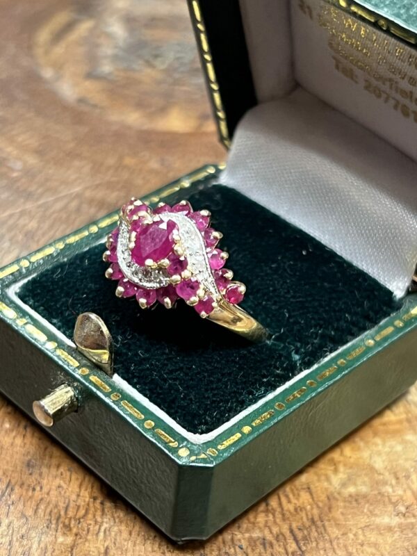 9ct gold ruby and diamond ladies ring - Image 4