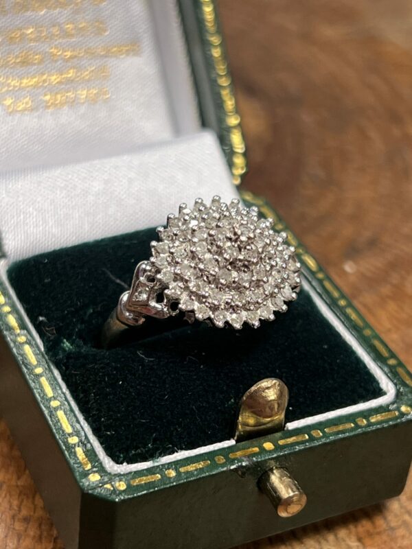 9ct white gold diamond cluster ladies ring - Image 3