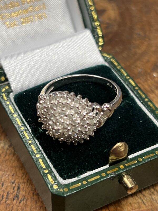 9ct white gold diamond cluster ladies ring - Image 5