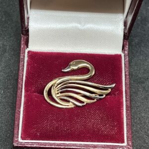 9ct gold swan pendant brooch