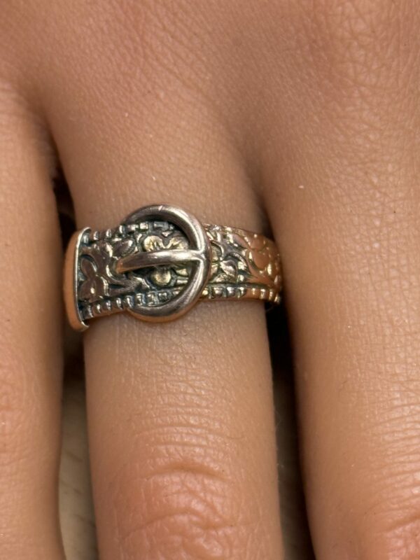 9ct rose gold unisex buckle ring - Image 2