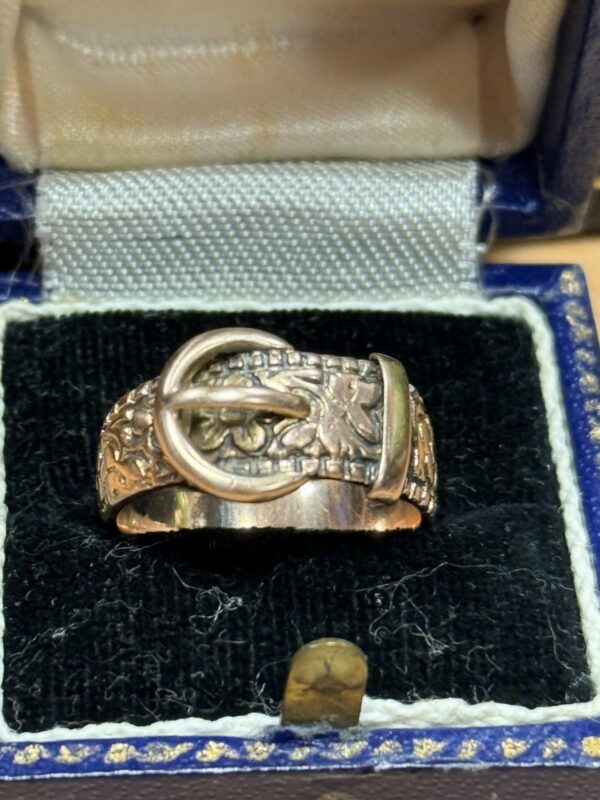 9ct rose gold unisex buckle ring - Image 3