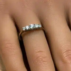 9ct gold five stone ring