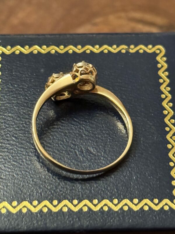 18ct gold diamond twist - Image 3