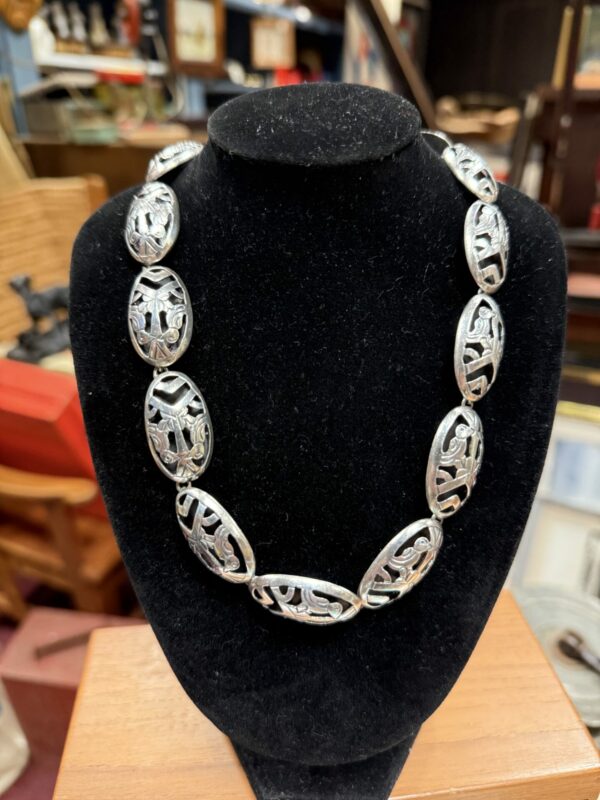 Vintage taxco Mexican 925 silver necklace