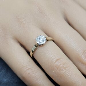 .5 Solitaire Diamond 9ct Gold