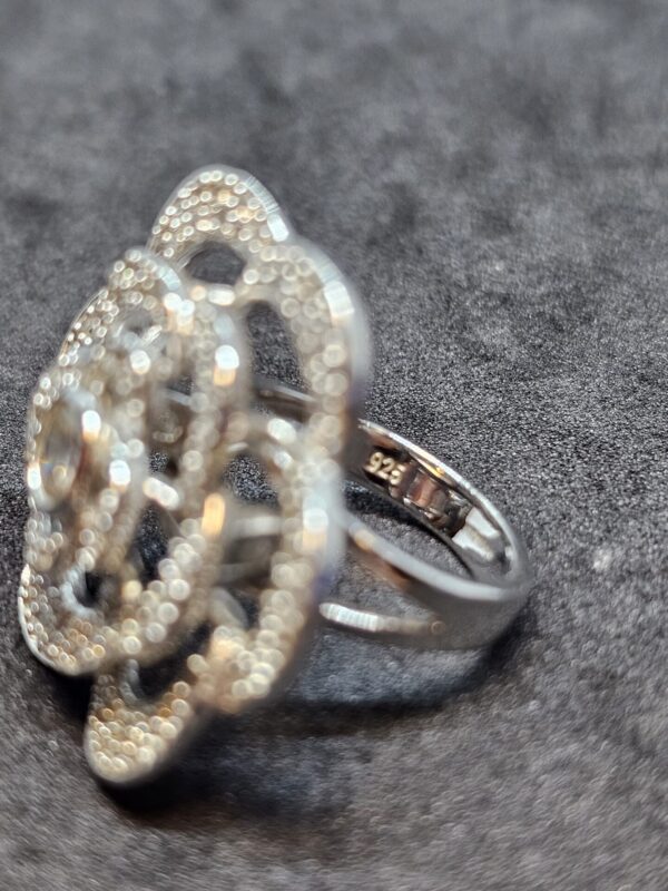 Floral statement Silver Ring - Image 3