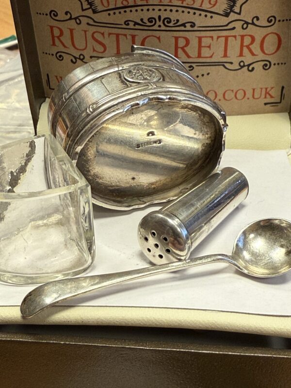Japanese sterling silver miniature salt and pepper cellar - Image 5
