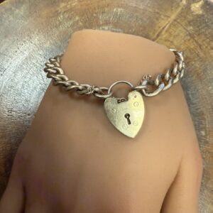 9ct gold antique padlock curb bracelet