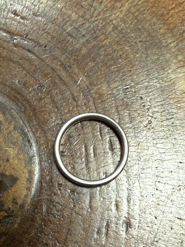 Platinum diamond set band - Image 5