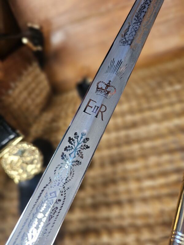 ERII Pattern 1827 Royal Navy Officers Ceremonial Sword - Image 6
