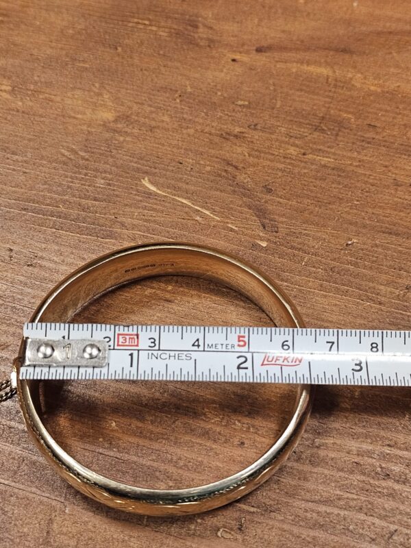 9ct Gold Bangle - Image 2