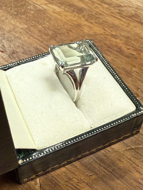Green amethyst ladies 9ct gold ring - Image 4