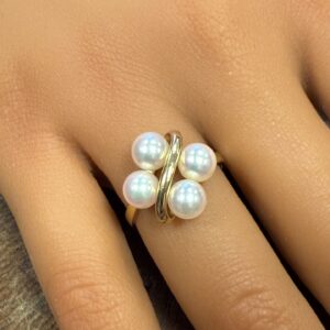 18ct gold mikimoto Pearl ring