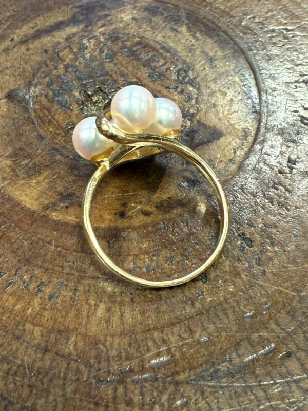 18ct gold mikimoto Pearl ring - Image 4